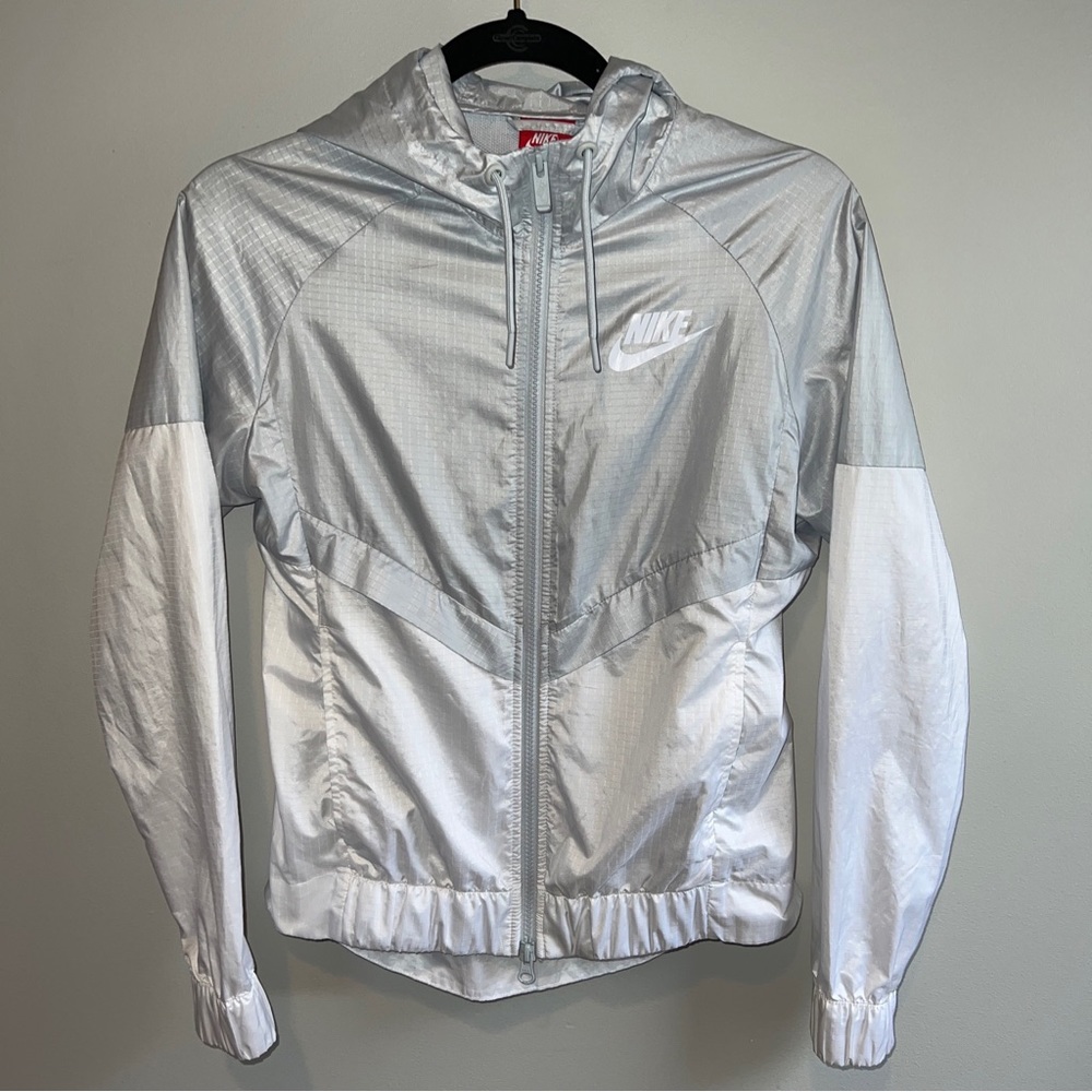 Women’s Nike Windbreaker